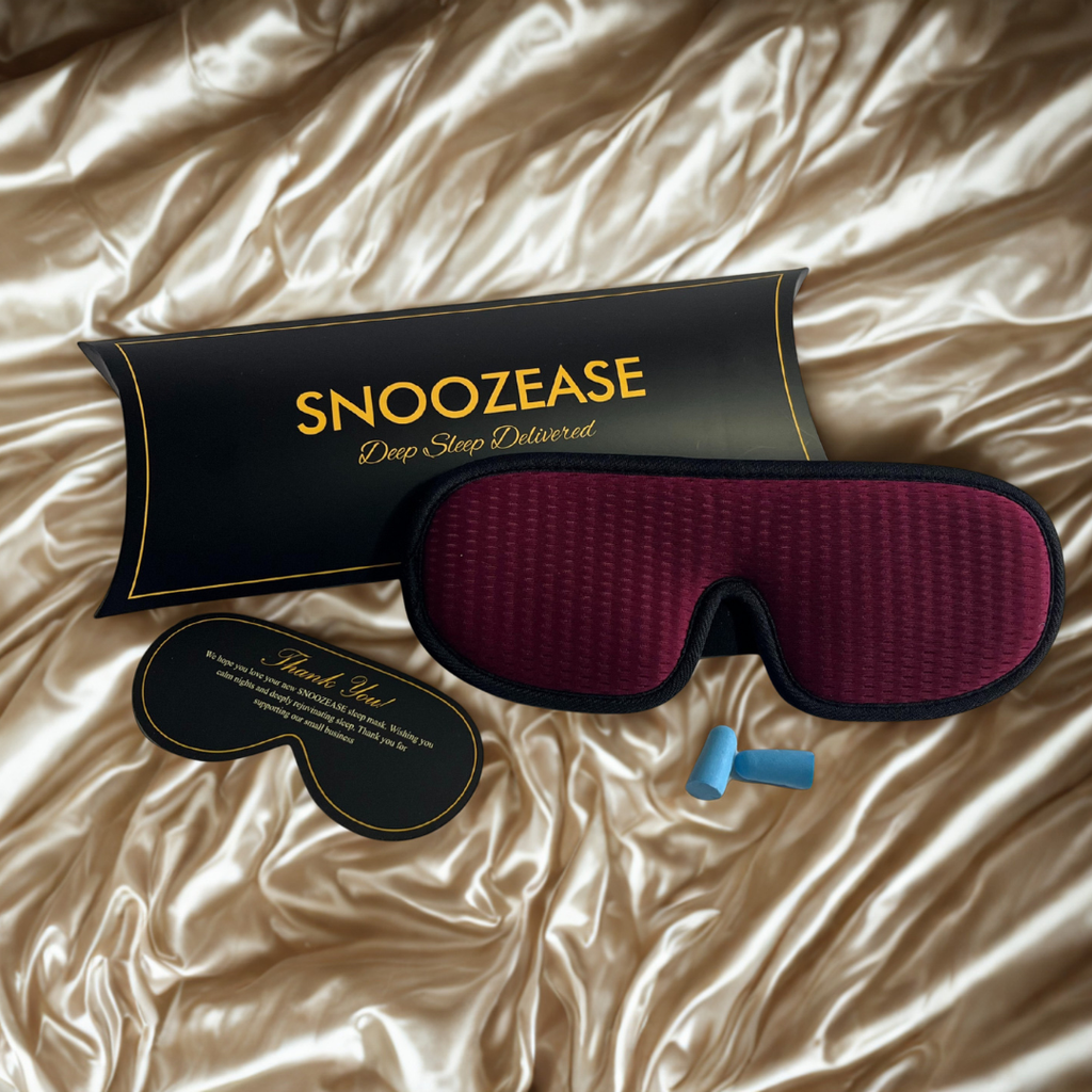 Plush Fit Blackout Eye Shade, Red